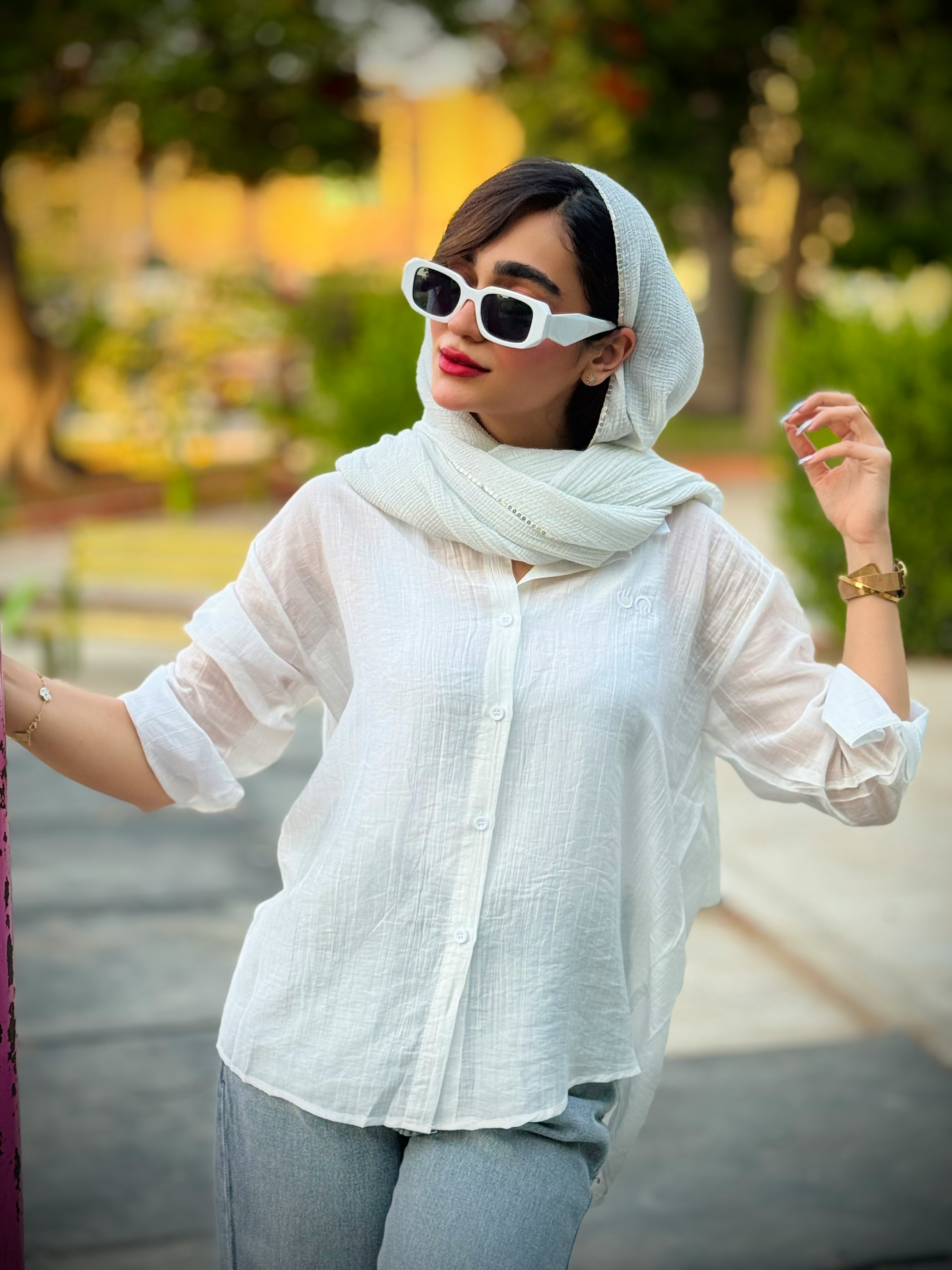 شومیز زنانه شیشه ای ساده رنگ سفید وارداتی